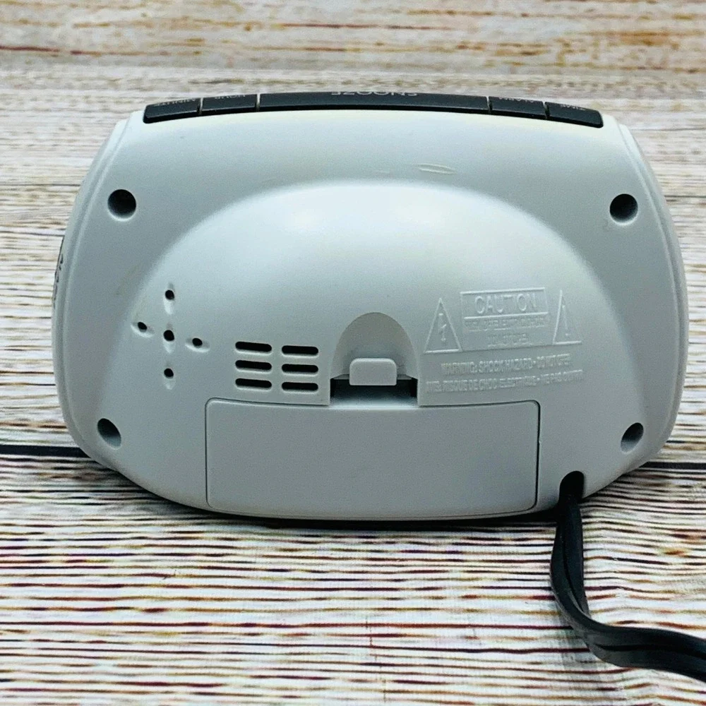 Sharp Digital‎ Alarm Clock Red LED Display Snooze Feature SPC085
